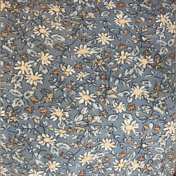 I am selling a Abercrombie and Fitch kids dress, size 13/14. - Picture 3 of 6